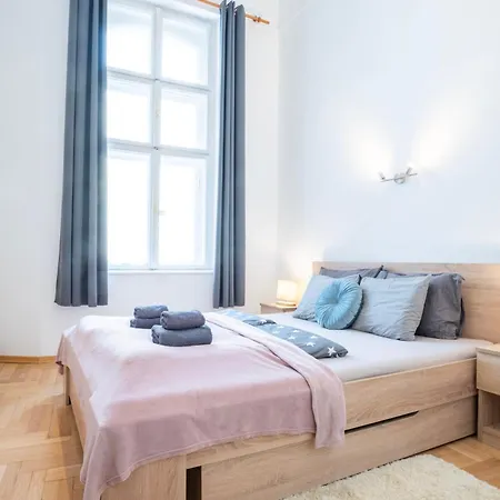 Cedar - Palace District Apartament