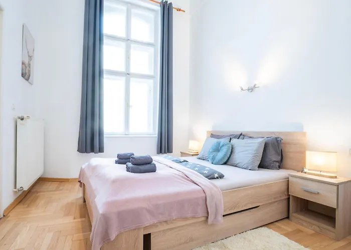 Cedar - Palace District Apartament
