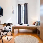 Cedar - Palace District Apartment Budapest