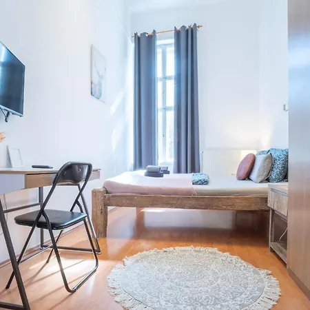 Cedar - Palace District * Будапешт